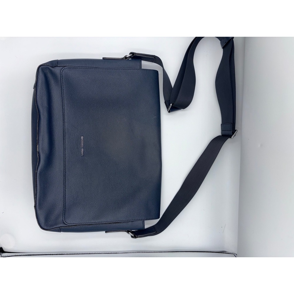 Michael Kors Mens Navy Blue Pebbled Leather Messenger Bag Crossbody Laptop Case